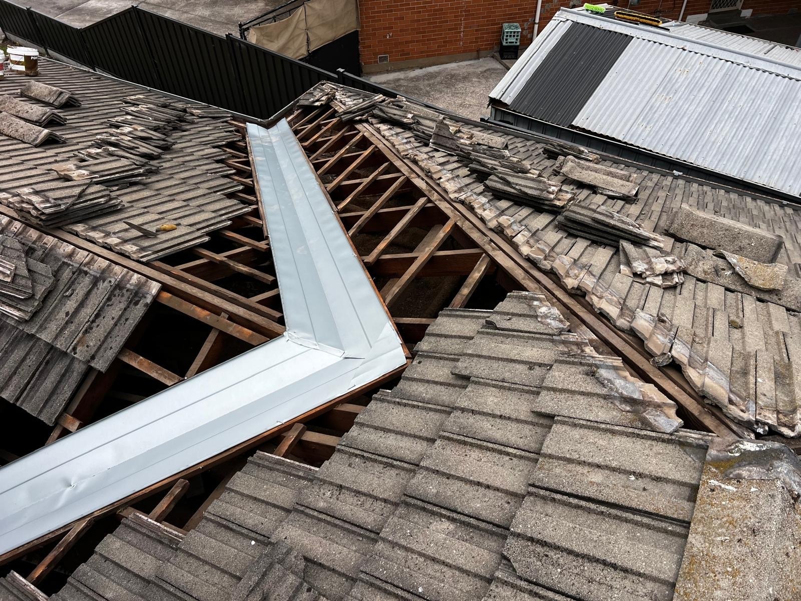 Tile roof cleaning specialists Victoria